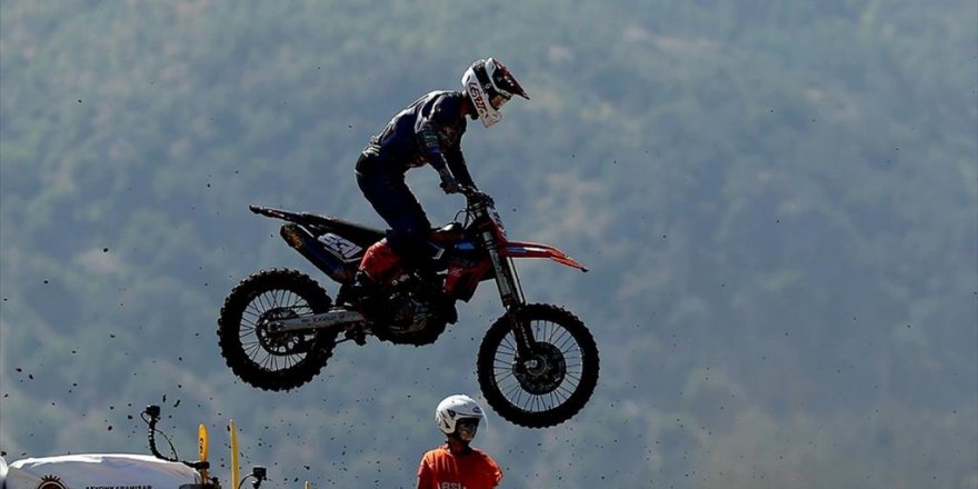 Dünya Motokros Şampiyonası Heyecanı Afyonkarahisar'da Başladı