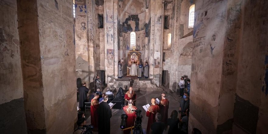 Akdamar Kilisesi'ndeki 9. Ayin Başladı