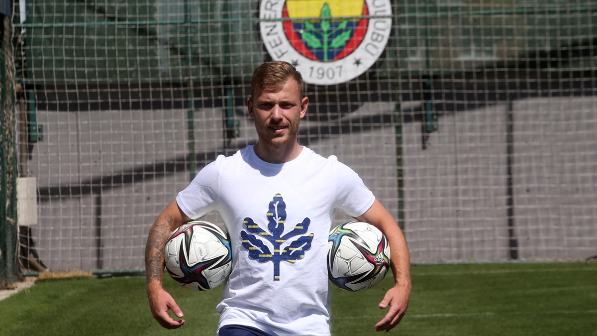 Fenerbahçe'nin Yeni Transferi Max Meyer, Forma Giymeye Hazır