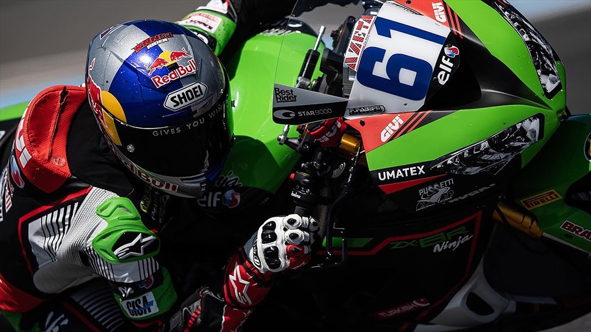 Milli Motosikletçi Can Öncü Fransa'da Üçüncü Oldu