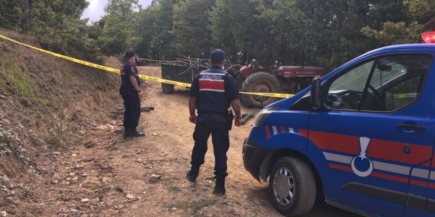 Traktörün altında kalan Söğüt Emniyetinde görevli bekçi hayatını kaybetti