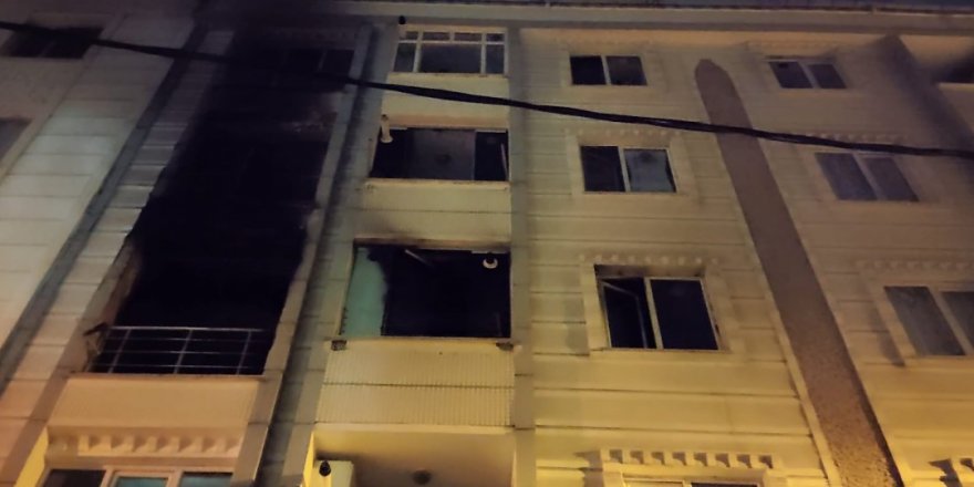 Eşiyle tartışan adam öfkesini evden çıkardı