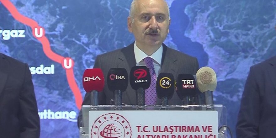 Bakan Karaismailoğlu: "Havalimanı metrosunda Kasım ayında test sürüşlerini başlatacağız"
