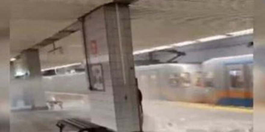 Yangın vanası patlayınca metro istasyonu sular altında kaldı
