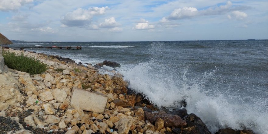 Tekirdağ 2 gündür dalgalara teslim