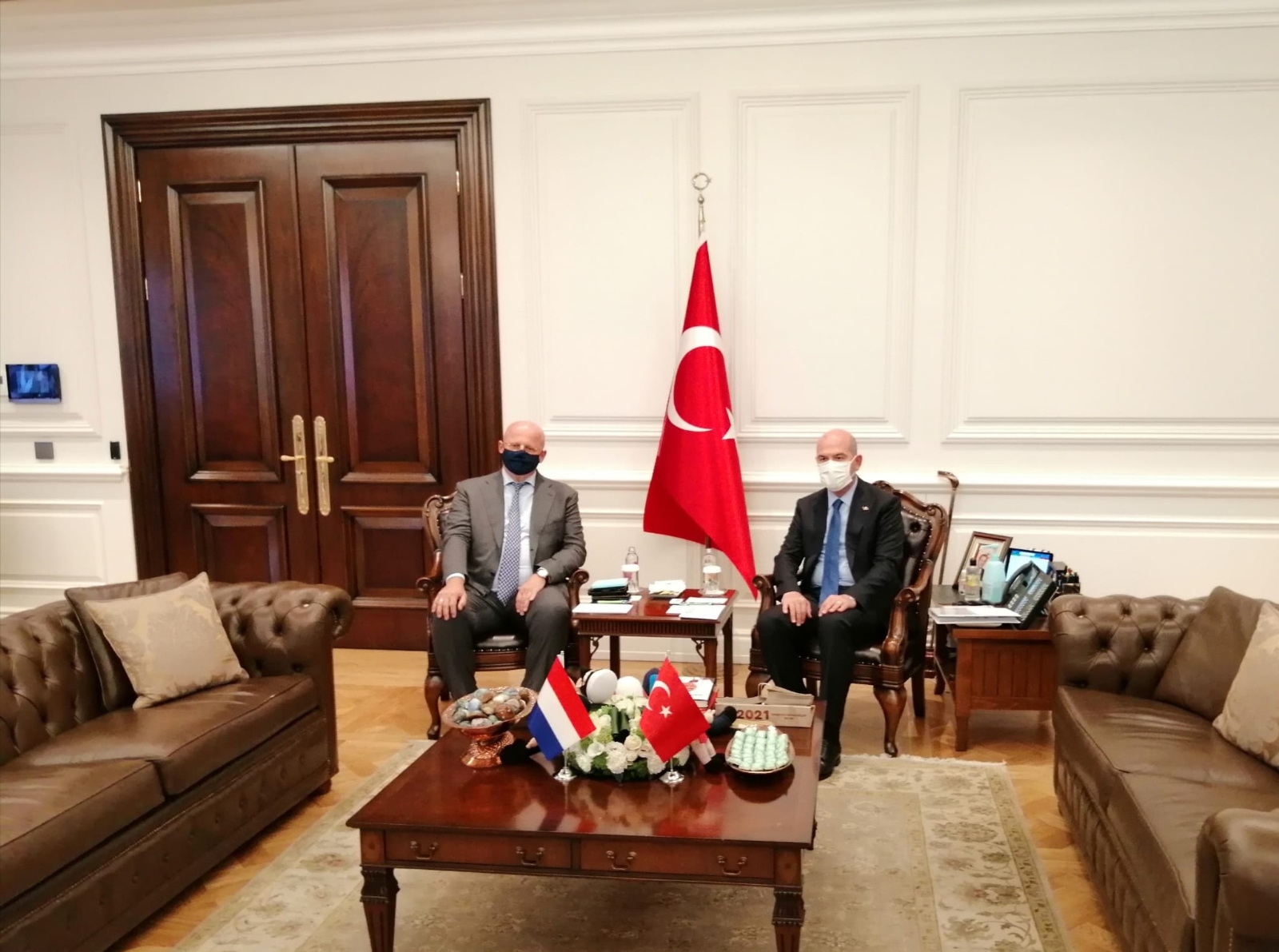 İçişleri Bakanı Soylu, Hollanda Adalet Ve Güvenlik Bakanı Grapperhaus İle Bir Araya Geldi