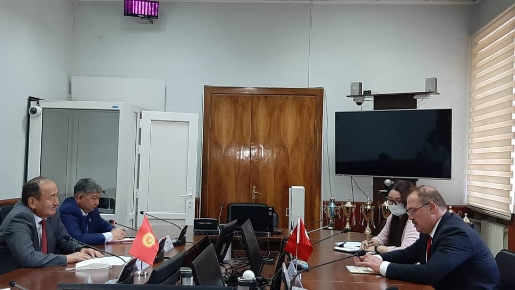 Türkiye’den Kırgızistan’a 150 Bin Doz Covid-19 Aşı Desteği