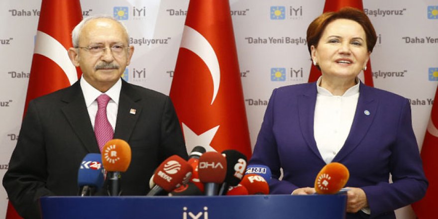 Akşener, Erdoğan için 'Evren'i bir fersah ileriye taşıdı' dedi, CNN Türk yayını kesti