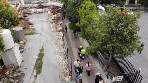 Okula Giren Öğrenciler, Ezilmemek İçin Motokuryelerden Kaçıyor