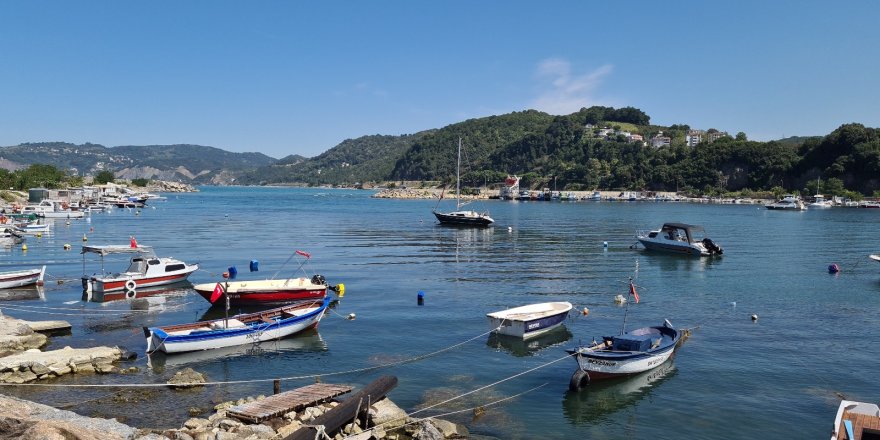 Zonguldak'ta Balıkçı Tekneleri Limana Yanaşamıyor
