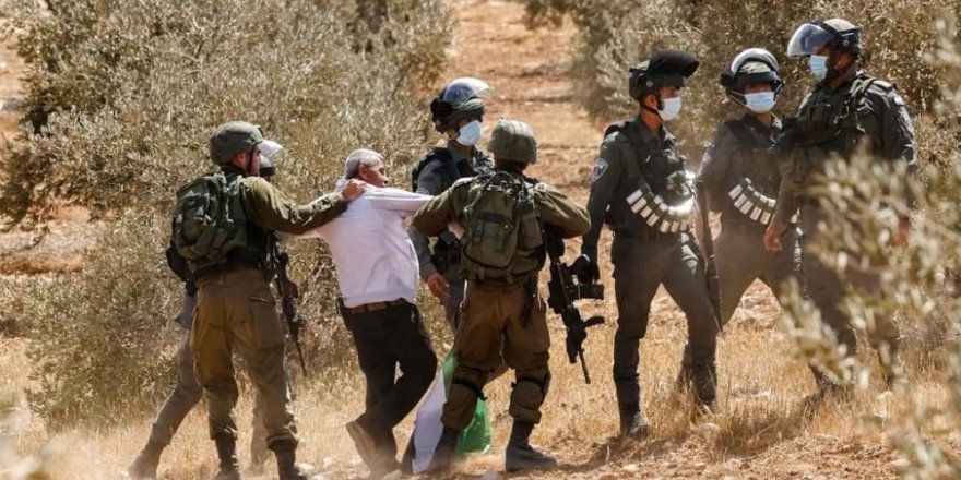 İsrail güçleri, El Halil’de Filistinlere gazla müdahale etti: 4 gözaltı