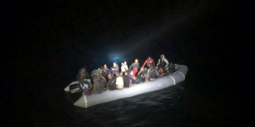 Marmaris’te 32 göçmen kurtarıldı