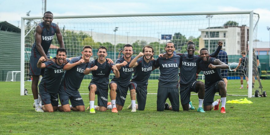 Trabzonspor 15’i Yerli, 13’ü Yabancı Olmak Üzere Kadrosunu Tamamladı