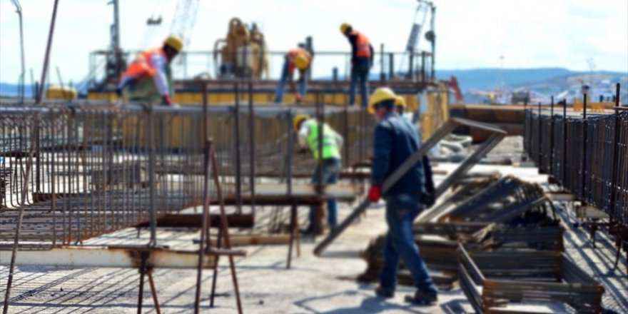Müteahhitler Çimento Fiyatlarına Tepki İçin 15 Gün İş Bıraktı