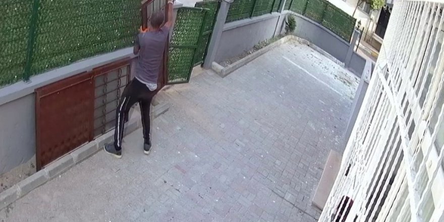 Pendik’te çekçekcinin kapı çaldığı anlar kamerada