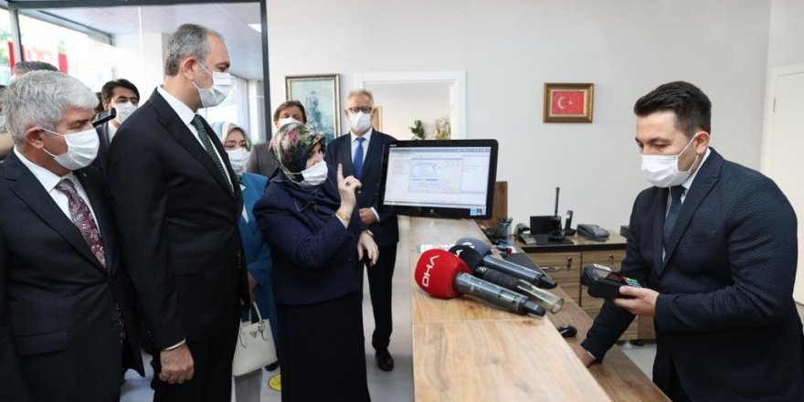 Uğurcan Çakır, Trabzonspor’da kaldı