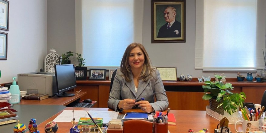 Hekimlerin aşı kararsızlarını doğru yönlendirebilmesini sağlayacak proje, Prof. Dr. Aksakal’dan geldi