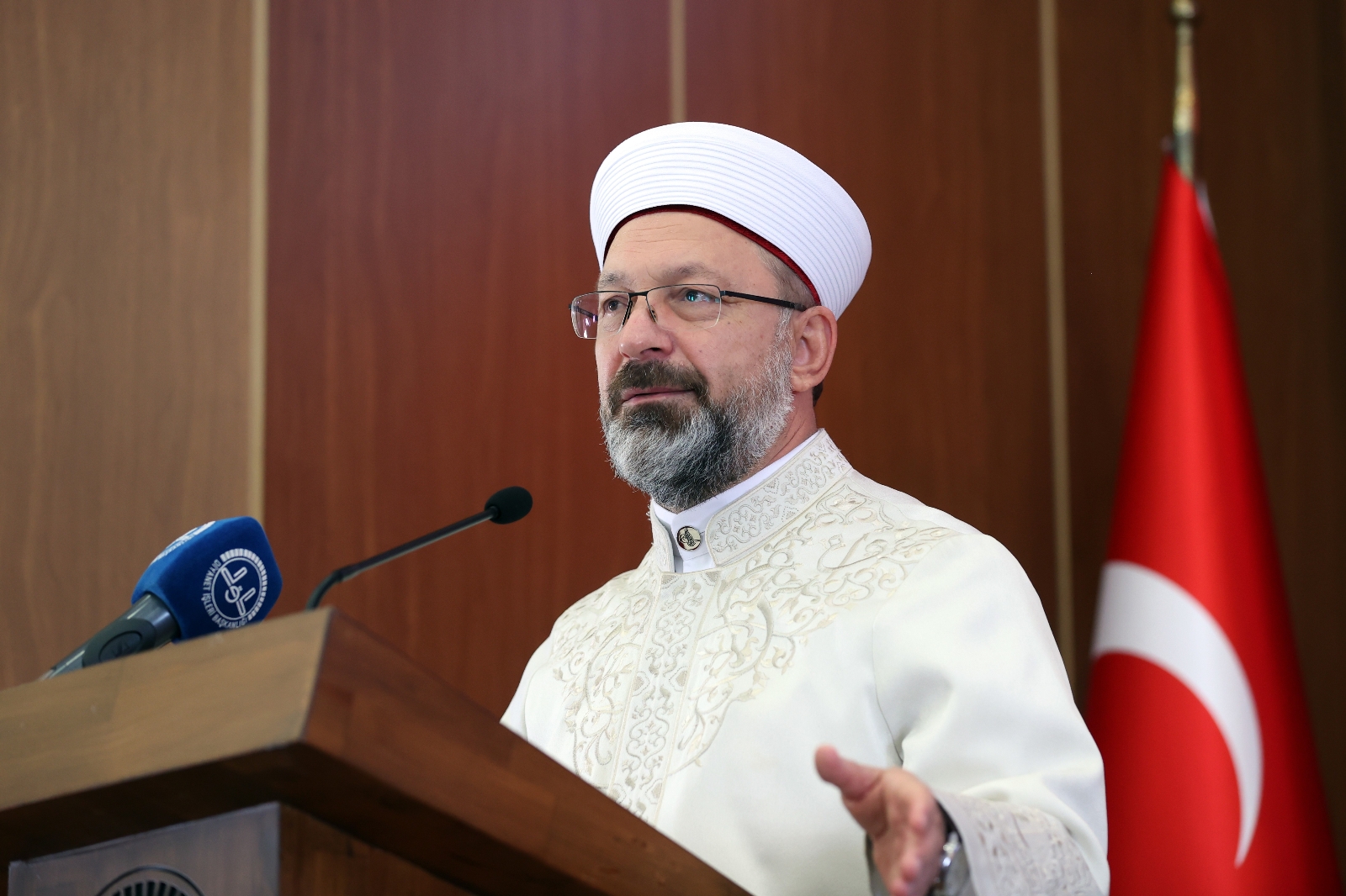 “İslam’ın Hakikatleri İle Gençliğin Heyecanının Buluşması, Dünyayı Değiştirecektir”