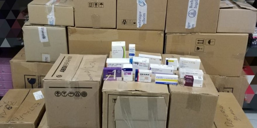 Antalya’da piyasa değeri 1 milyon 610 bin TL olan 7 bin 482 adet kaçak ilaç ele geçirildi