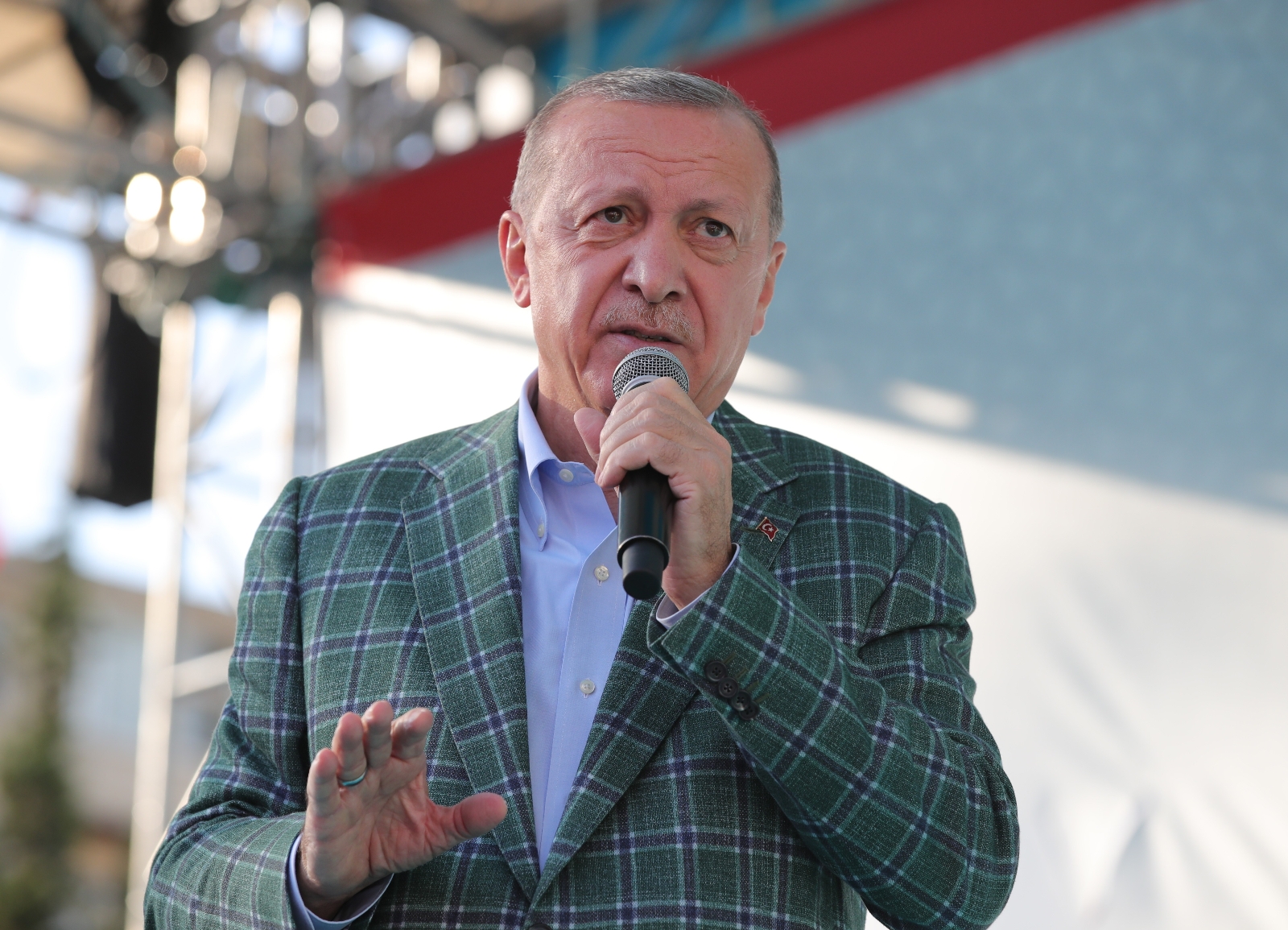 Cumhurbaşkanı Erdoğan: "Fahiş fiyat artışlarının önüne geçeceğiz"