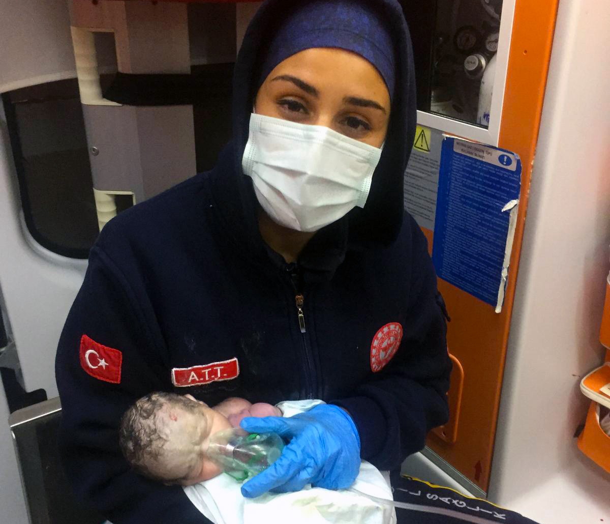 7 aylıkken ambulansta doğdu, kalbi durdu, ekiplerin müdahalesiyle hayata tutundu