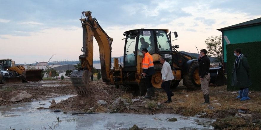 Kütahya'da 4 fabrika su altında kaldı