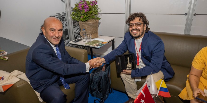 İzmir Kültür Zirvesi’nde diplomasi trafiği