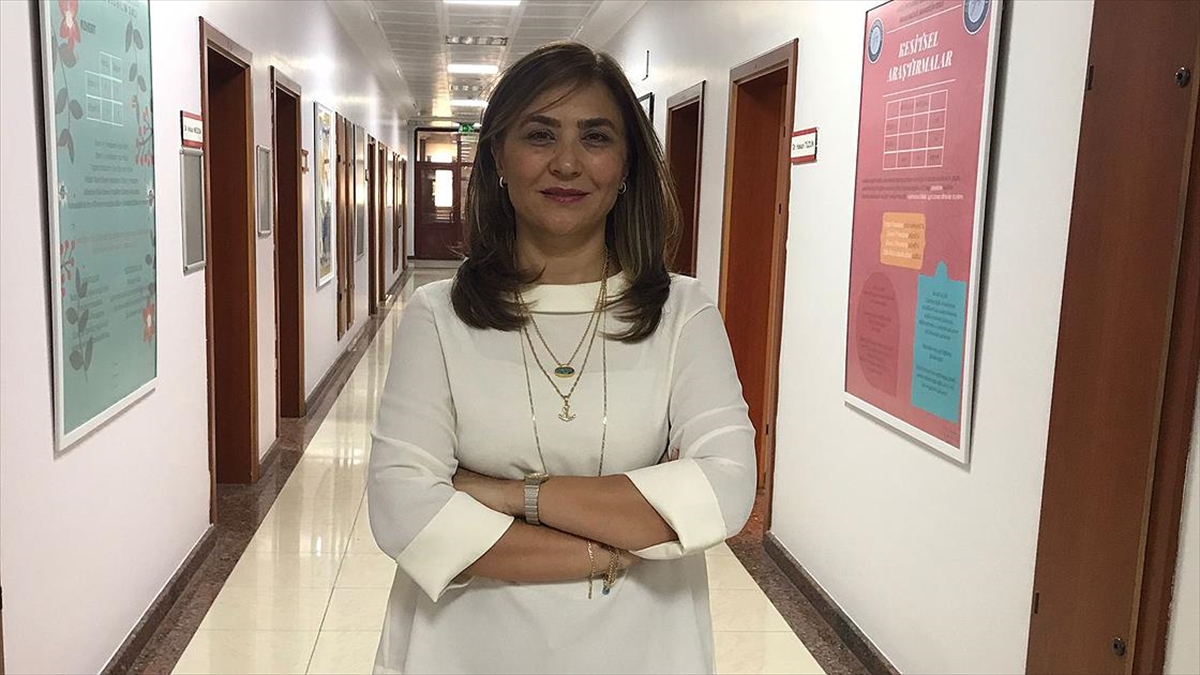 Dsö'nün Bağışıklama Uzmanı Prof. Aksakal: İleride Kronik Hastalar Ve Yaşlılara Düzenli Kovid-19 Aşısı Önerebiliriz