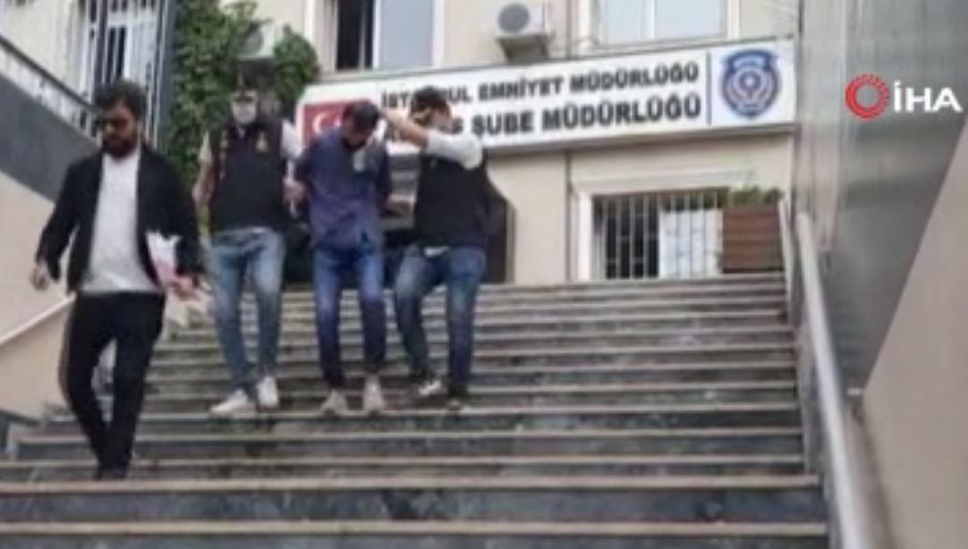 Bağcılar’da gasp etmeye çalıştıkları taksiye ateş açan şüphelilerden biri daha yakalandı