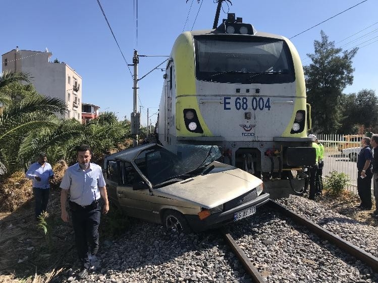 Manisa’daki Tren Kazasının Güvenlik Kamera Görüntüleri Ortaya Çıktı