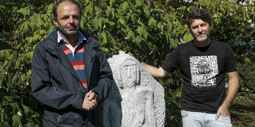 Bosna Hersek'in Anıtsal Orta Çağ Mezar Taşları Belgeselleştirildi