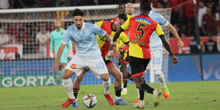 Süper Lig: Göztepe: 2 - Medipol Başakşehir: 1 (Maç sonucu)