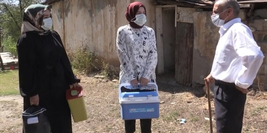 Aşı timleri Muş'un 'mavi' olması için mahalle ve köyleri dolaşıyor