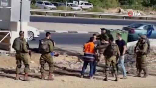 İsrail Askerleri Yaraladıkları Filistinliye Sağlık Personelinin Müdahalesini Engelledi