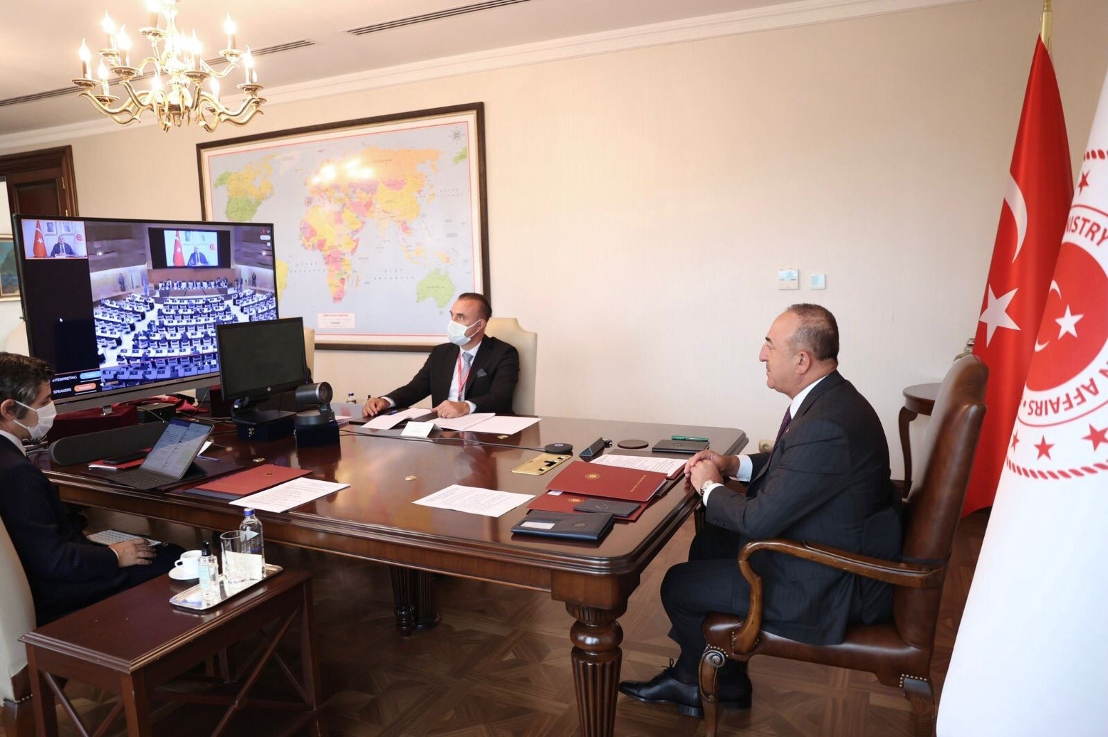 Bakan Çavuşoğlu: “Afgan Halkına Karşı Önceliğimiz İnsani Yardım Olmalı”