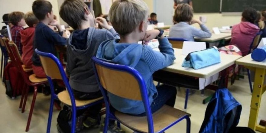 Yemekhane ücreti ödenmeyen çocuk, zabıtayla eve gönderildi