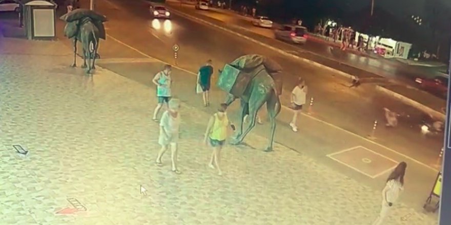 Motosikletin çarptığı Alman çift metrelerce savrularak yaralandı