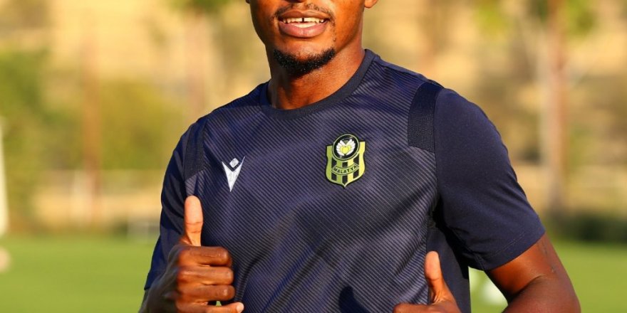 Yeni transfer Walter Bwalya ilk antrenmanına çıktı