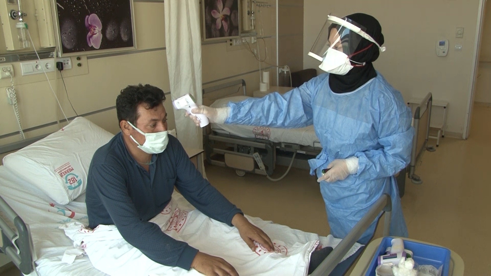 Virüsü Önemsemeyen Covid-19 Hastası: "Yalvarıyorum Milletimize, Herkes Aşısını Vurulsun"