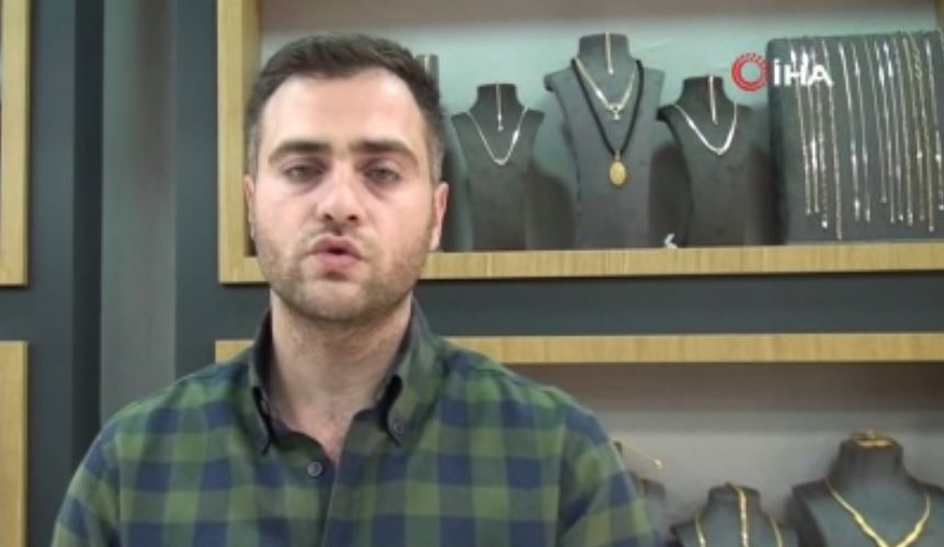 Dalgalı seyrini sürdüren altında yükseliş beklentisi