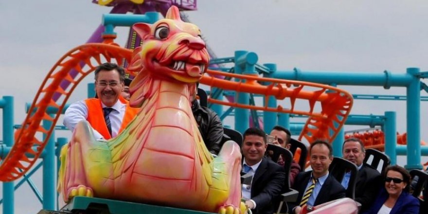 Gökçek'in ihaleleri hakkında suç duyurusu