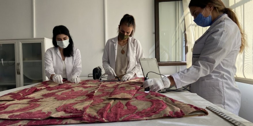 Kanuni Sultan Süleyman’ın 16. yüzyıla ait tören kaftanı restore ediliyor
