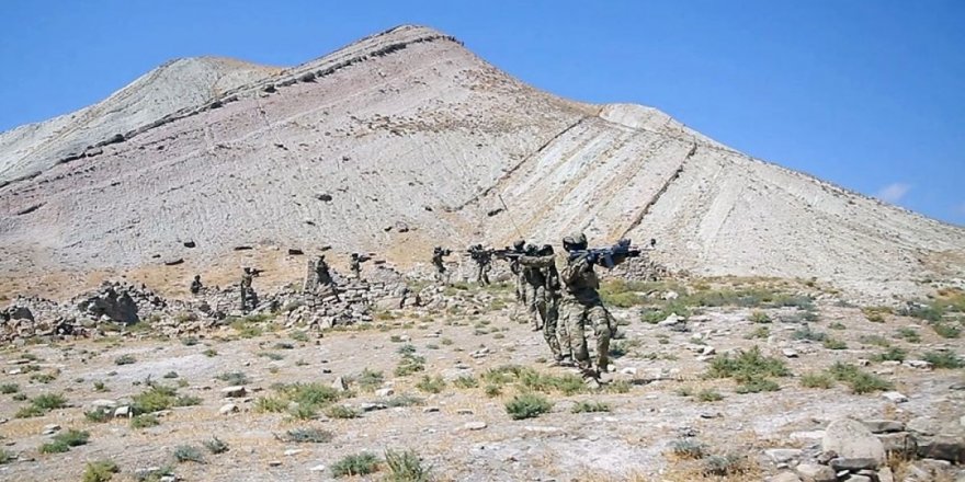 Azerbaycan’da 'Üç Kardeş 2021' tatbikatından gece ve gündüz paylaşımları