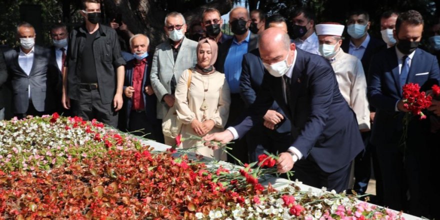 Merhum Başbakan Adnan Menderes ve arkadaşları idamlarının 60’ıncı yılında kabirleri başında anıldı