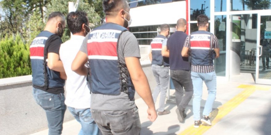 Teröristlere erzak taşıyanlara operasyon