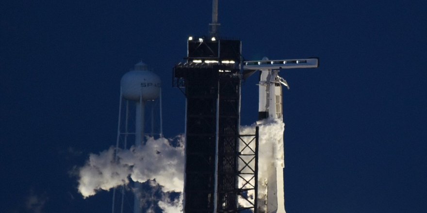 SpaceX roketi, başarılı bir şekilde fırlatıldı