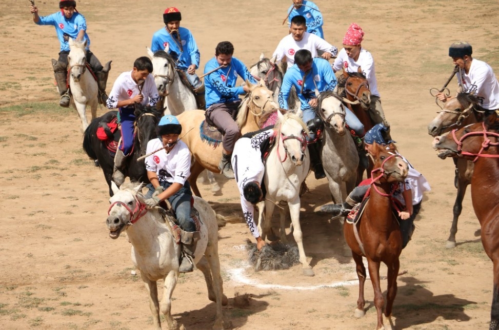 Erciş’te "Ulupamir Kültür Şöleni" Gerçekleştirildi