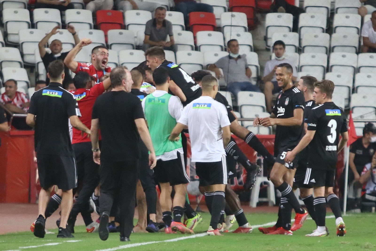 Süper Lig: Ft Antalyaspor: 2 - Beşiktaş: 3 (Maç Sonucu)