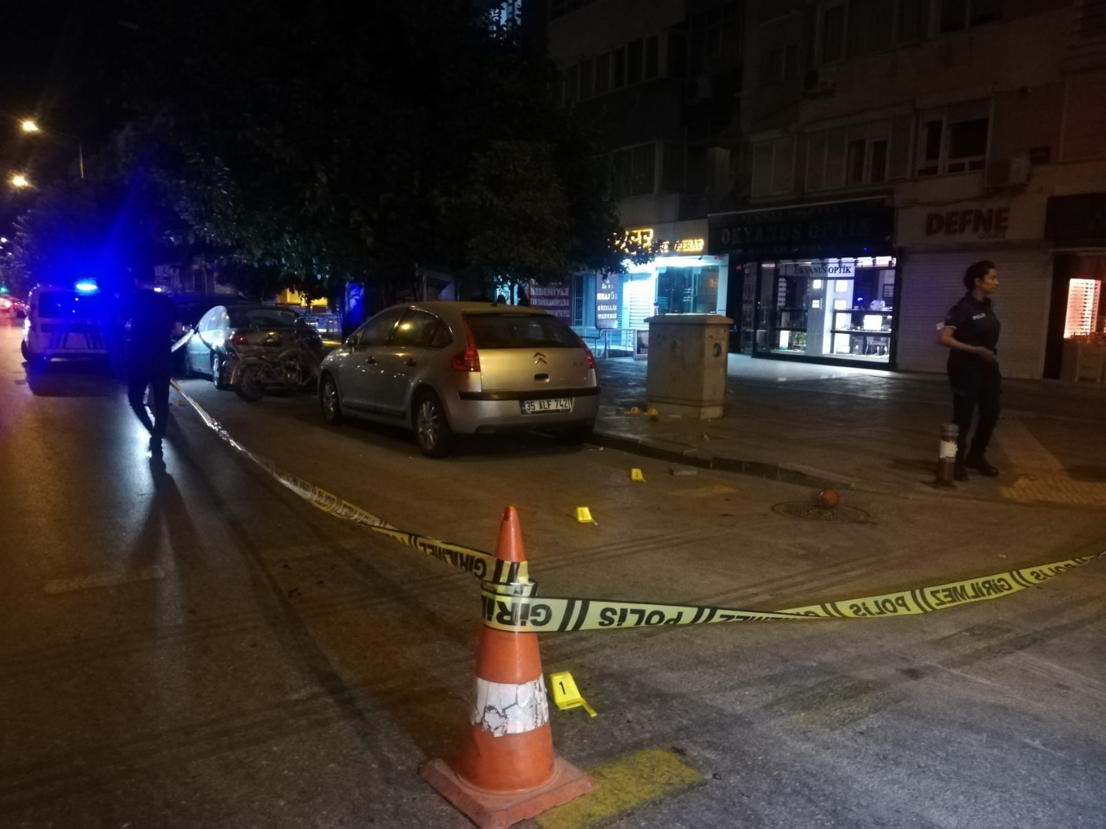 İzmir’de alacak verecek tartışması silahlı kavgaya dönüştü: 1 ölü, 2 yaralı