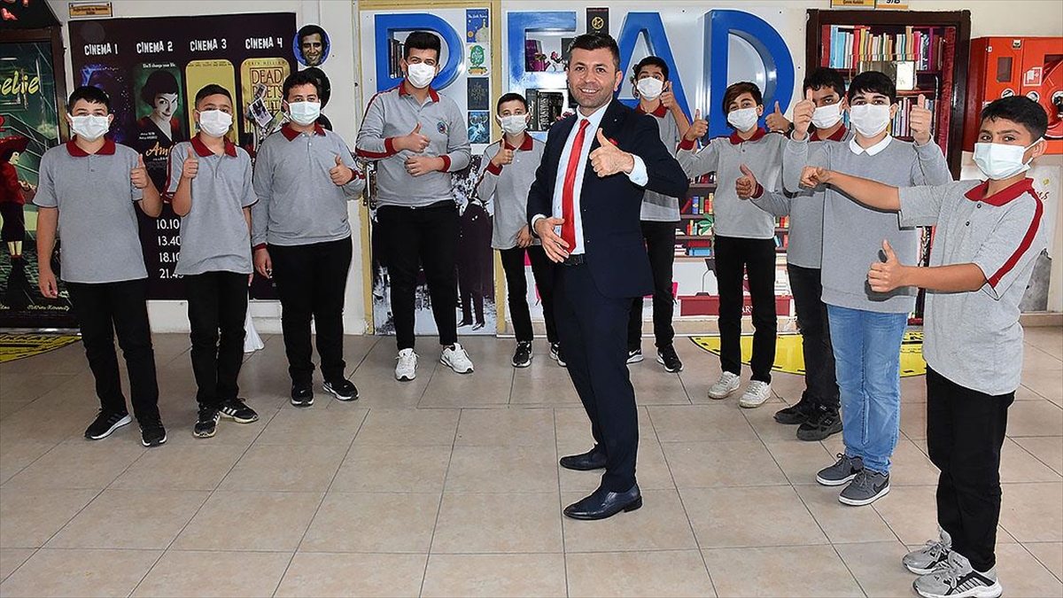 Projeleriyle Farkındalık Oluşturan Öğretmen 'Dünyanın En İyileri' Arasına Girdi